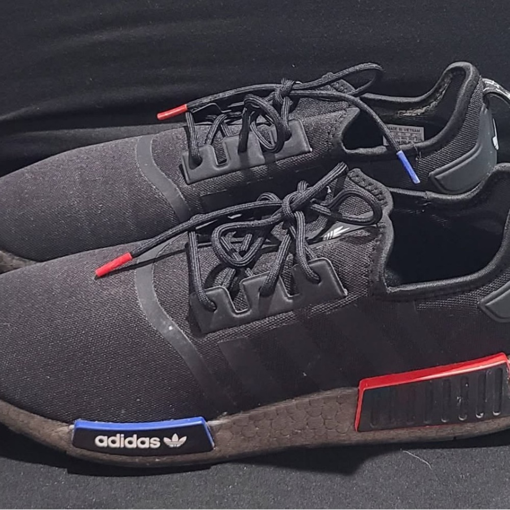 Adidas Black and Red Sneakers Sleek Design Cushioned Sole